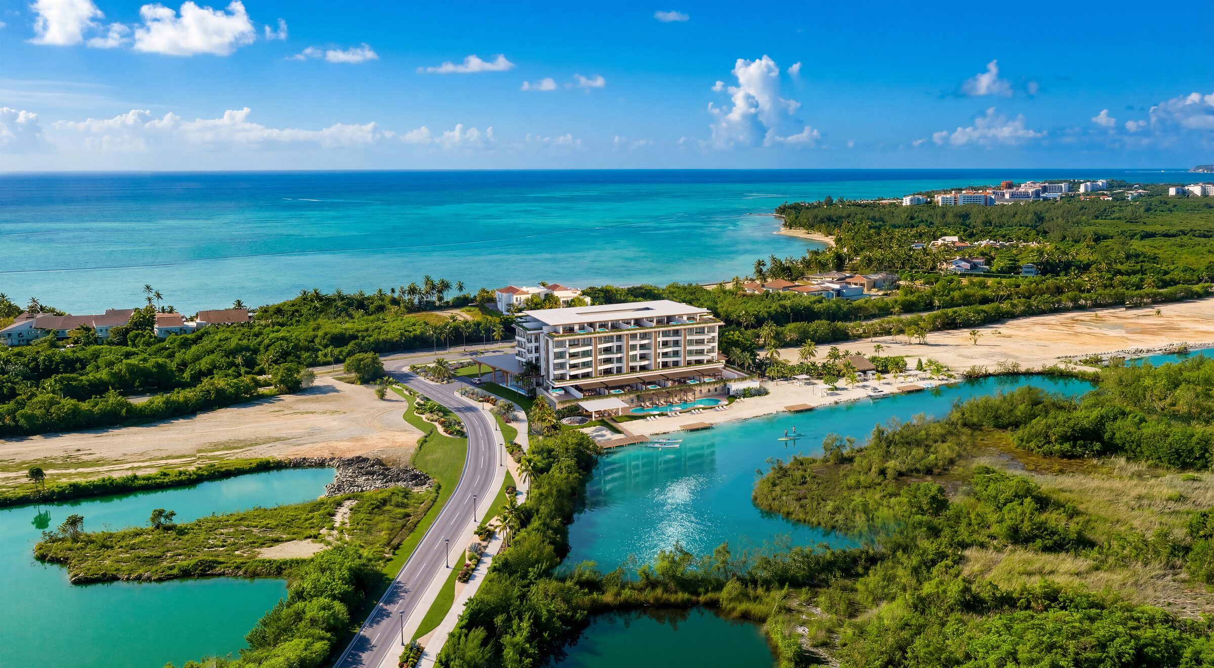Entre el Lago Azul y el Mar Caribe